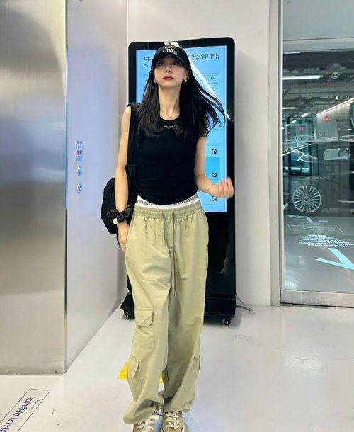 网红跳舞内裤露出,网红跳舞内裤意外露出生涯转折点