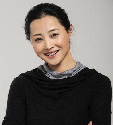 费明个人资料,才华横溢的青年才俊，多领域成就斐然